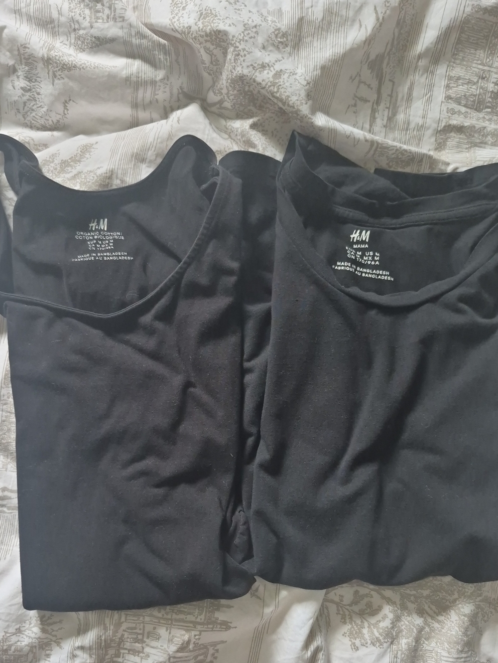 H&M Maternity  Black Scoop Neck Tank Top And Tshirt